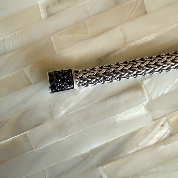 John Hardy REVERSIBLE 6.5mm Icon Silver Bracelet in Emerald & Black Sapphire - Picture 7 of 16